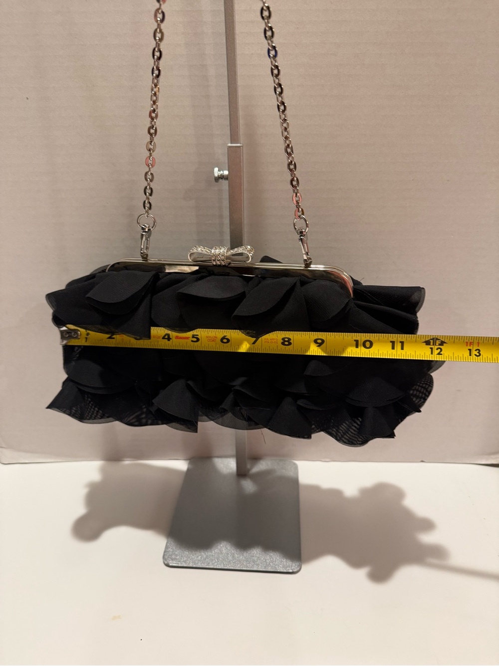 Elegant Black Ruffled Chain-Handle Clutch with Crystal Detail - Picture 6 of 15